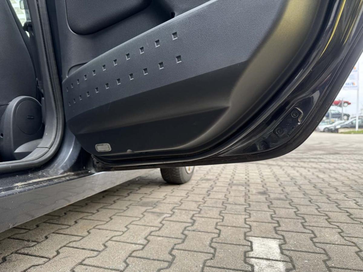 Renault Megane 2 original T&uuml;r hinten rechts Kombi TEB66 Graphitschwarz Rohbau Bj.2006